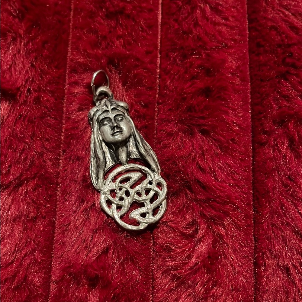 Silver Celtic Pendant